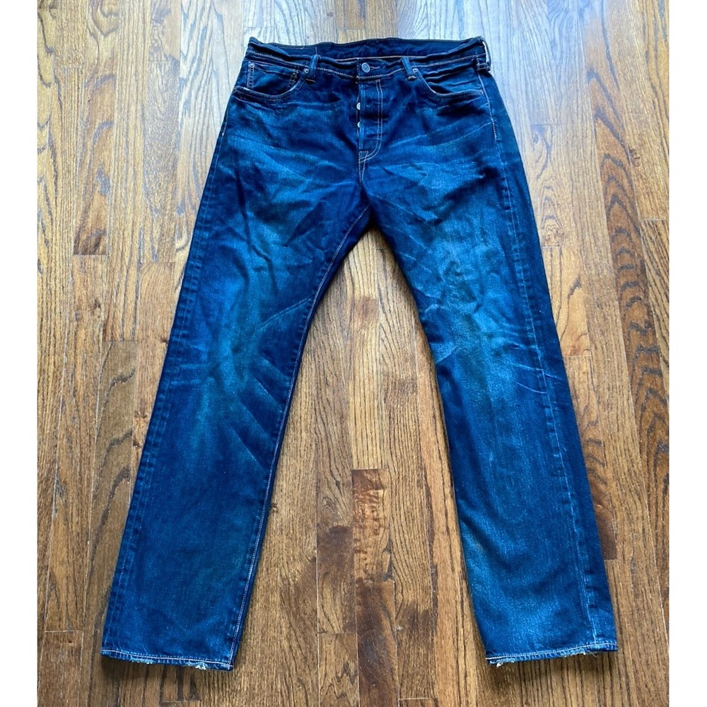 Levis 501 Jeans Mens Size 34x32 Blue Denim Whiskers Button Fly Dark Wash